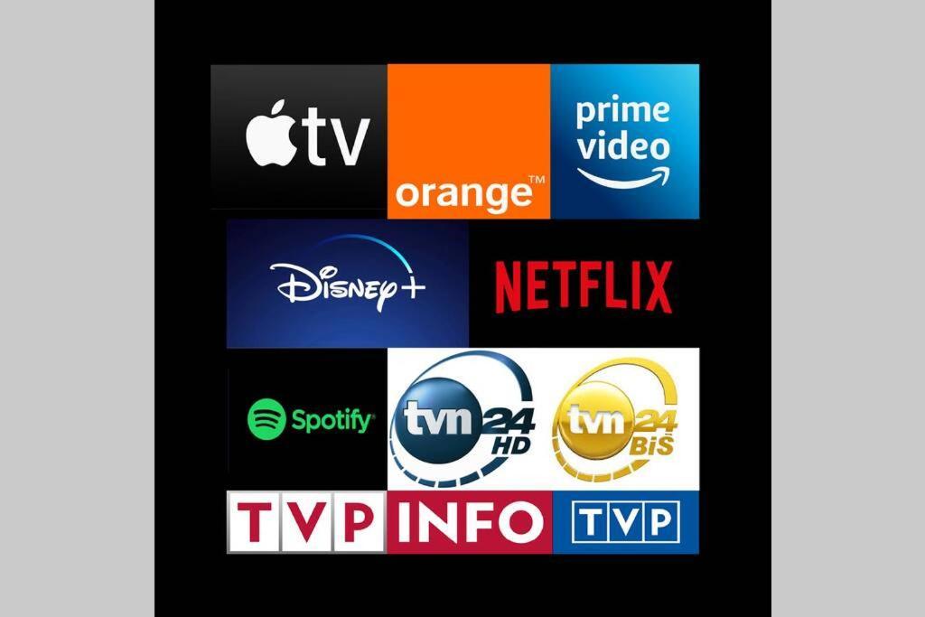 Super Silver 2Xmetro Parking Wifi 300 Mb/S Nowy Netflix Hbo Appletv Filharmonia Варшава Экстерьер фото